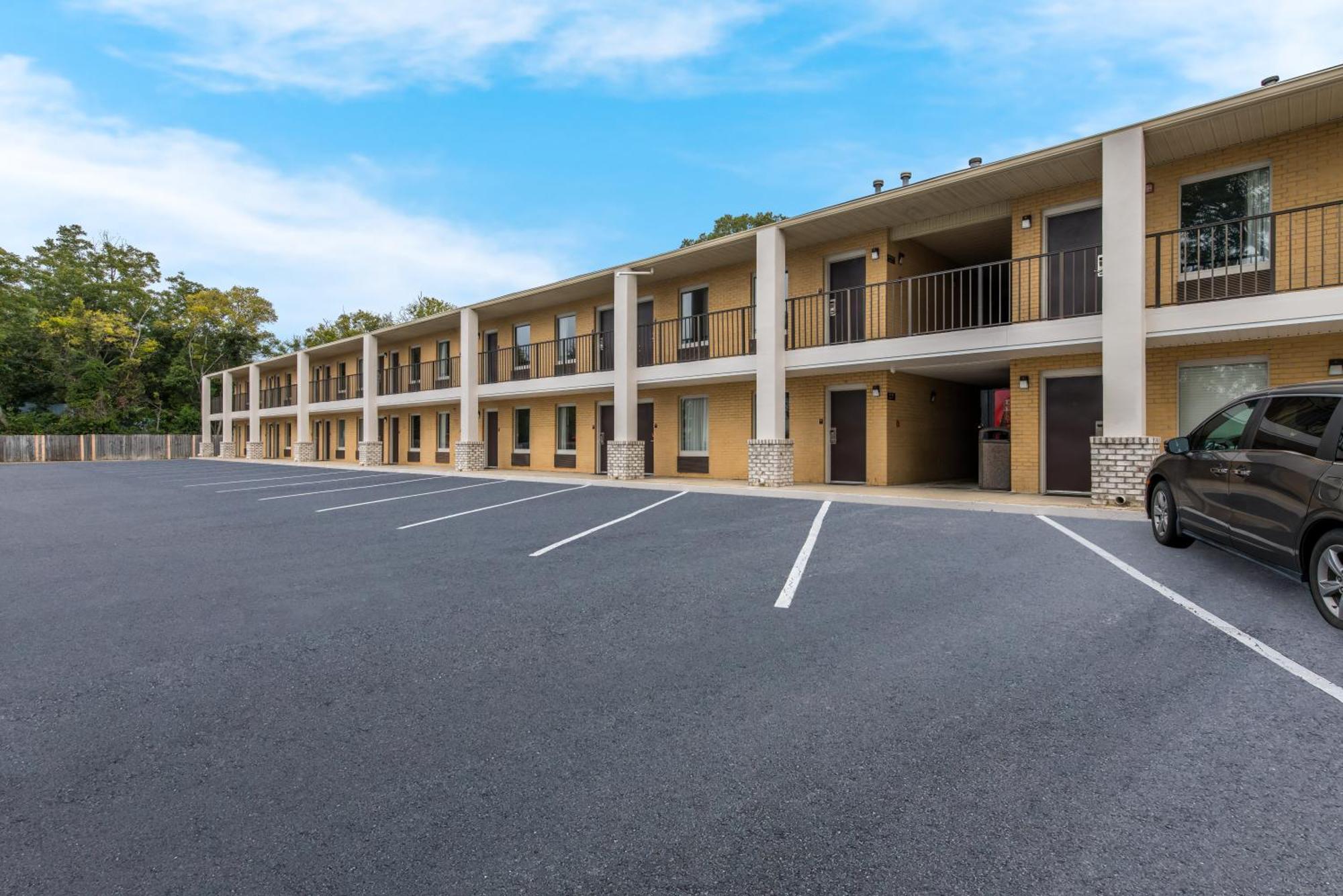 Econo Lodge Cheraw Market Street Eksteriør bilde